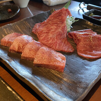 蕃 YORONIKU - 