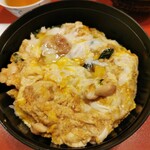 鳥つね自然洞 - 親子丼