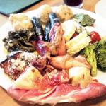 ピッツェリア・スクニッツォ・ダ・シゲオ - 前菜盛り合わせ、3人前。