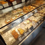 ディーン&デルーカ カフェ - デリとケキ