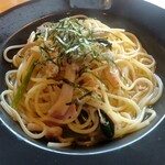 9 state Cafe - キノコスパゲッティ、もう少しキノコ欲しいかも