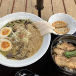 らーめん錦 - トロ玉らーめん 醤油990えん　きじ焼き丼セット460えん