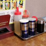 ラーメンガキ大将 - 卓上