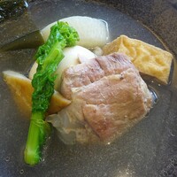 Grand Bleu Gamin - 朝食：椀物（島おでん 大根、軟骨ソーキ、平かまぼこ、玉子、厚揚げ、昆布）