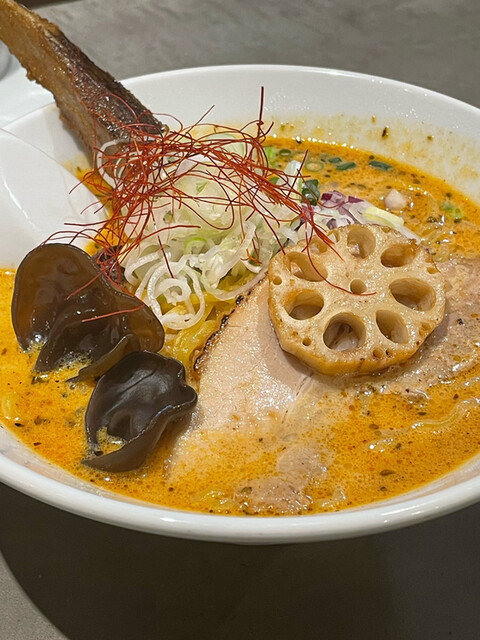 カレーラーメン！！！ ラーメン 点と線. 狸小路店 - 西8丁目/ラーメン | 食べログ