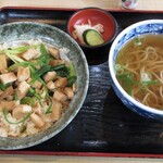 久兵衛 - きつね丼+ミニそばセット