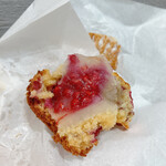 ボニーズベイクショップ - 白あんとラズベリーめちゃくちゃモリモリ