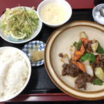 李園 - 牛肉のオイスターソース炒め定食