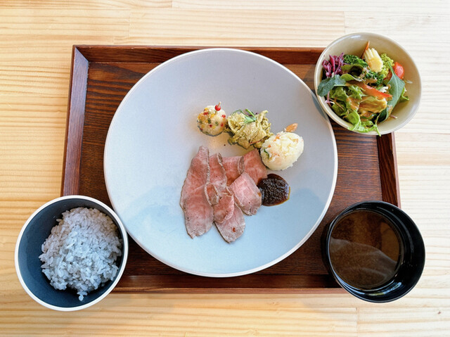 醸し薬膳 さんさんと - 酒折/カフェ | 食べログ