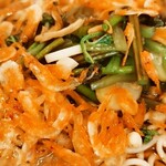 爽亭 - 桜えびの塩気と山菜の仄かな苦味♪