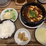 壽ゑ廣餃子 - 壽ゑ廣麻婆豆腐定食