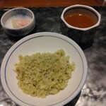 懐石フランス料理 グルマン橘 - 国産牛すじカレーとお茶のバターライス京漬け物を添えて