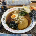 高滝ダム 憩いの家 - しょうゆラーメン