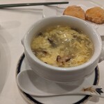 銀座アスター - 卵と椎茸のスープ