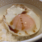 すき家 - 料理写真:目玉焼きオンザライス