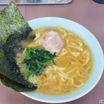 横浜らーめん 本牧家 - ラーメン並