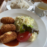 RIZ CAFE - 