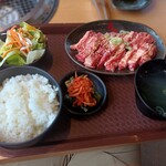 Yakiniku Dainingu Yamato - 和牛カルビ定食150g