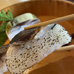 鯖街道花折 - 炙り鯖寿司
