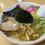 食事の店 あずさ - 名物のまりもラーメン