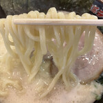 横浜家系ラーメン 盛ト家 - 麺リフト