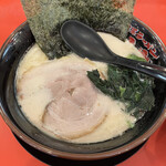 横浜家系ラーメン 盛ト家 - らーめん