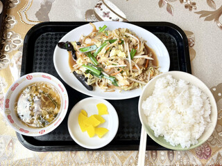Dairen - ランチ定食メニュー　素菜猪肉(豚肉と野菜香味炒め)