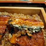 そば処 南郷 - 鰻の断面♪　フワフワです♡