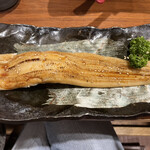 大垣お魚市場 - 穴子の一本握り　880円