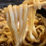 204429185 - 八丁味噌うどん(肉入)の麺