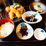 お食事処もりやま - エビフライランチ