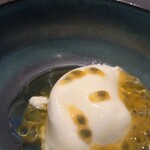 IAKU  - ブリアサヴァラン　パッションフルーツ❤️