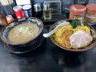 北海道らーめん みそ熊 - 味噌つけ麺（1080円）