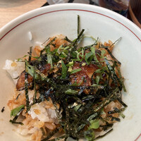 まるや本店 中部国際空港店 - 薬味と一緒に