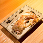 日本料理 幸庵 - お造り代わりに若狭ぐじの酒塩焼きといかげそ