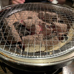 はやしやホルモン館 - 七輪で(^o^)ノ