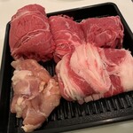 Japanese Restaurant - 牛ロース、牛バラ、鶏肉