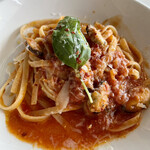 bills - ムール貝とトマトのタリアテッレ