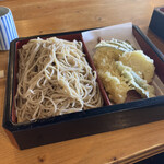初花 - 天ぷらもり蕎麦(大盛り)