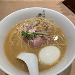 金目鯛らぁ麺 鳳仙花 - 濃厚白湯味玉金目鯛ラーメン