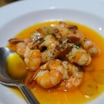 スペイン料理 ベントゥーラ - （2023/4月）海老のアヒージョ