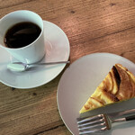 茶房 天井棧敷 - アップルタルトセット　1210円