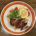 麺や一芯 - ■【限定】スモークチキンと燻製チーズとフルーツトマトの冷やしまぜそば¥1,100