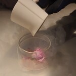銀座 フレンチ Sublime Premium - バラを液体窒素で瞬間冷凍