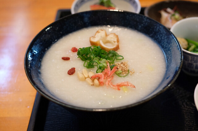 ピロチュン（碧螺春） - 八戸（喫茶店）の写真