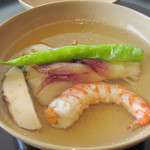 kyouryouriishisu - 熱いそうめんのお椀　早松茸　さいまき海老　みょうが　万願寺唐辛子