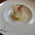 French Hana - 果汁たっぷりの桃のかぶらの冷たいスープ