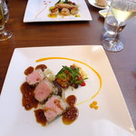 French Hana - メインデッシュ:ハンガリーのマンガリッツァポークの豚肉のロースト(’13.7月にて)