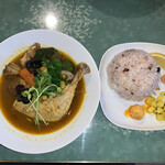 ケムリ食堂 - スープカレー鶏野菜