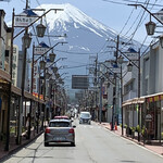 Menkyo Kaiden - これがインバウンド人気の本町通り商店街。